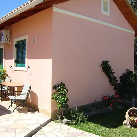Village Episkopos Никиана