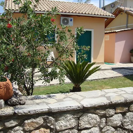 مكان تخييم Village Episkopos *